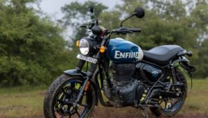 Royal Enfield Hunter 350: दमदार फीचर्स और 181kg वजन के साथ कीमत जानें
