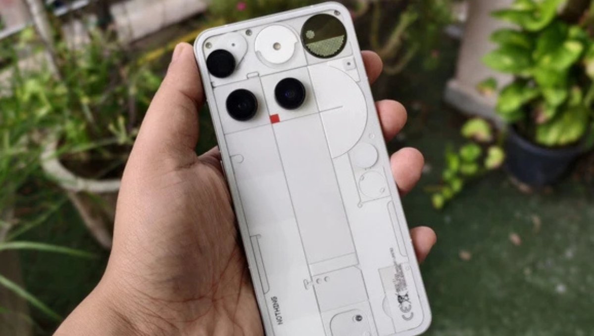 Nothing Phone 3: 50MP ट्रिपल कैमरा और Snapdragon 8s Gen 4, कीमत 59,999 से शुरू