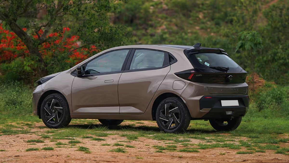 ₹6.89 लाख में Tata Altroz ​​Facelift, शानदार माइलेज और 5-स्टार सेफ्टी के साथ लॉन्च