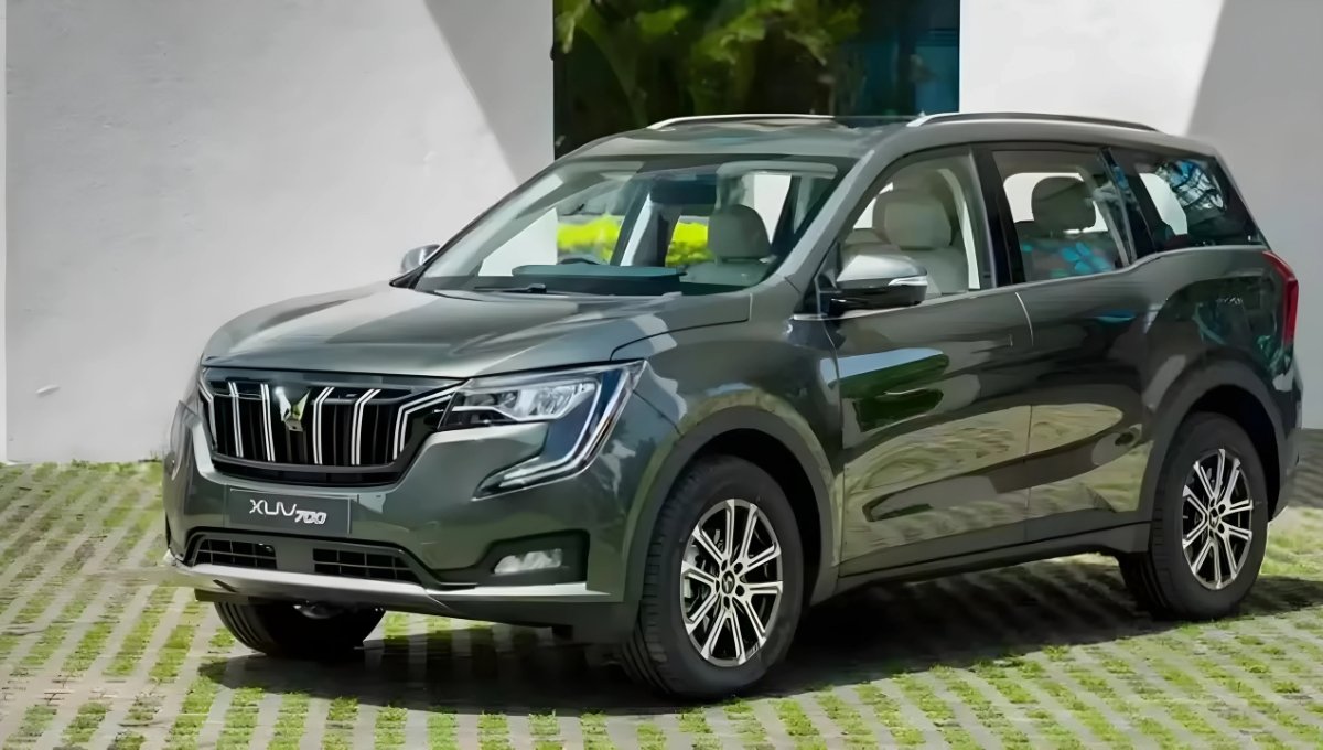 Mahindra XUV700: दमदार परफॉर्मेंस और 16.57 kmpl माइलेज, कीमत ₹13.99 लाख से शुरू