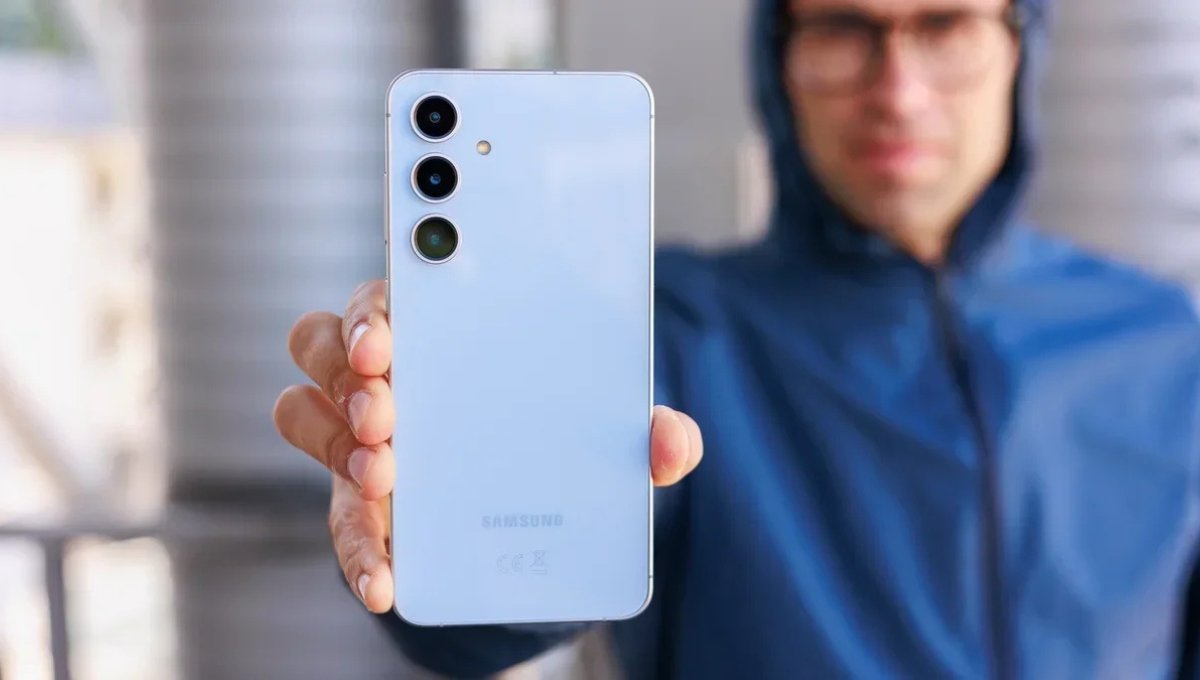 Samsung Galaxy S25 FE: 4900mAh बैटरी और प्रीमियम फीचर्स वाला फ्लैगशिप स्मार्टफोन