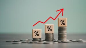 Top Bank Interest Rates 2025: जानिए सबसे बेहतर बचत और FD रेट्स!