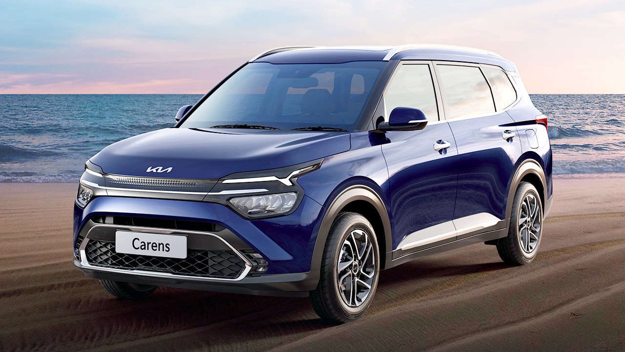 Kia Carens: परिवार की जरूरतों को समझने वाली प्रीमियम MUV कीमत सिर्फ ₹10.99 लाख से शुरू