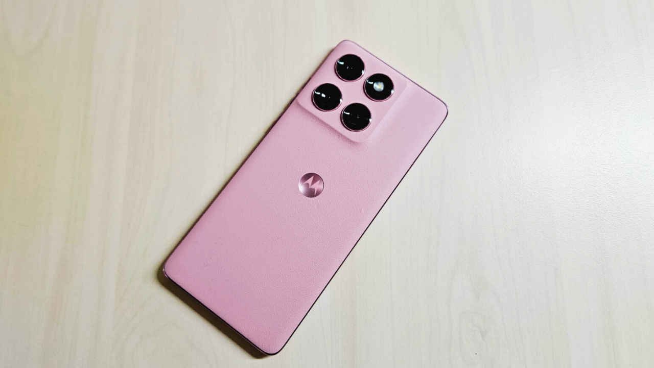 Motorola Edge 60 Pro सिर्फ ₹29,999 में फ्लैगशिप फीचर्स वाला दमदार स्मार्टफोन