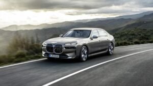 BMW i7 Electric Sedan: भारत में 1,000 यूनिट बिक्री का ऐतिहासिक आंकड़ा, ₹2.05 करोड़ की लग्ज़री पर लगा भरोसे का ठप्पा