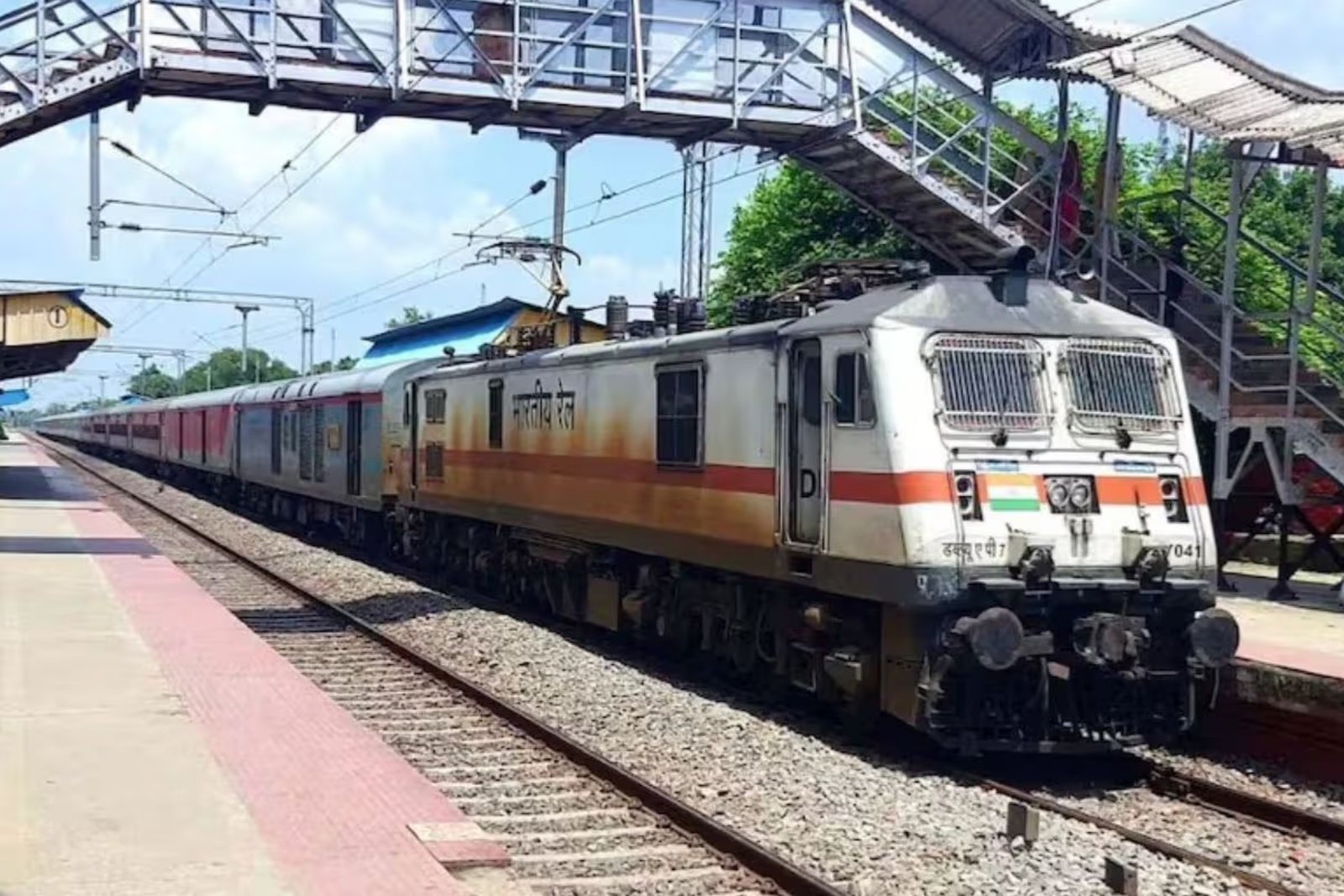 Bihar Train News: परीक्षा सीजन में रेलवे का बड़ा फैसला स्टूडेंट्स को बड़ी राहत