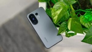 Vivo V70 FE: India 7000mAh बैटरी और 90W फास्ट चार्जिंग के साथ दमदार एंट्री की तैयारी
