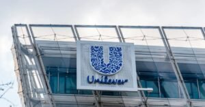 HUL Share Crash: तिमाही नतीजों के बाद 7% टूटा HUL शेयर, निवेशकों को लगा बड़ा झटका