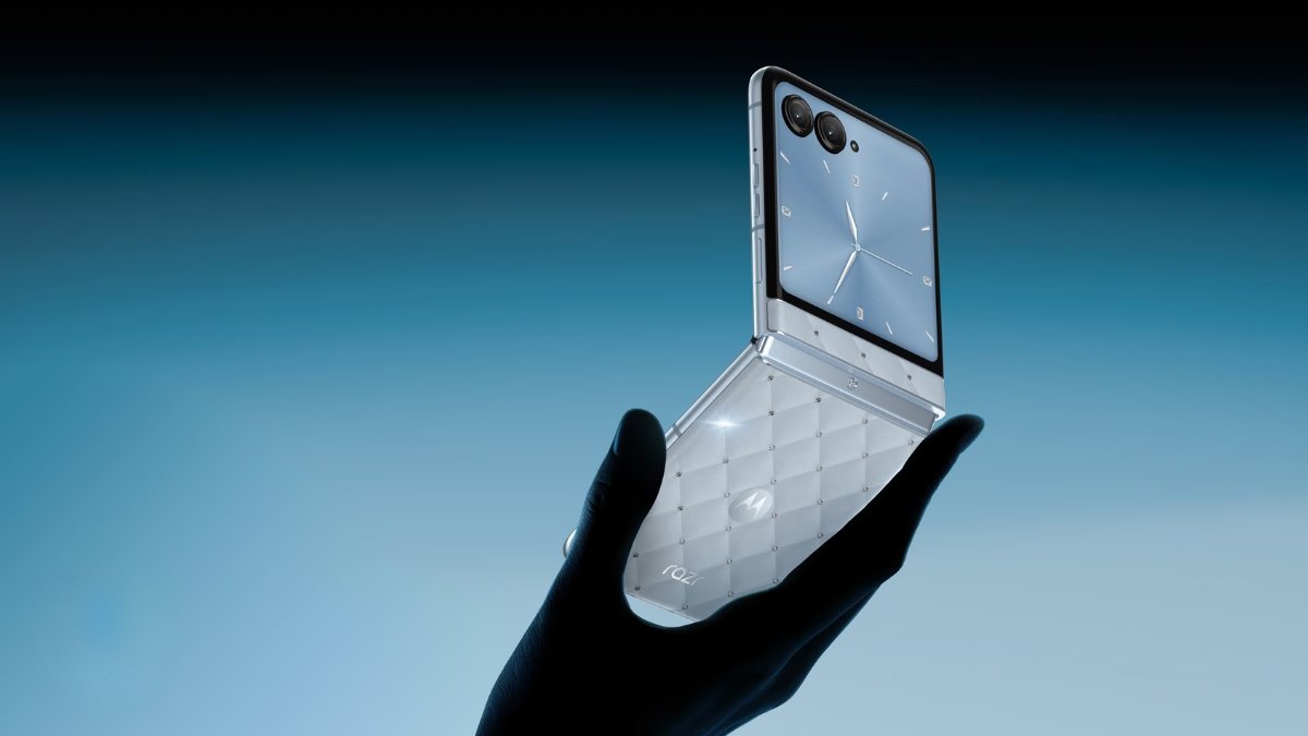 Motorola Razr 70 Swarovski Edition