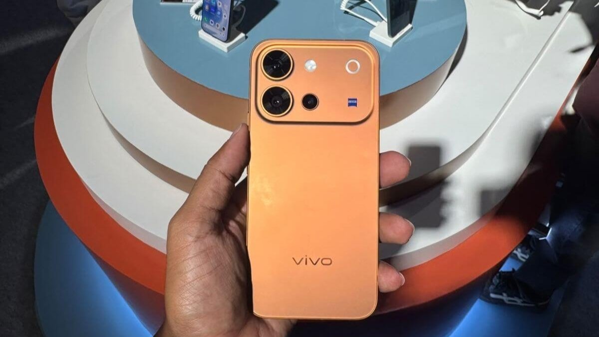 vivo V80 